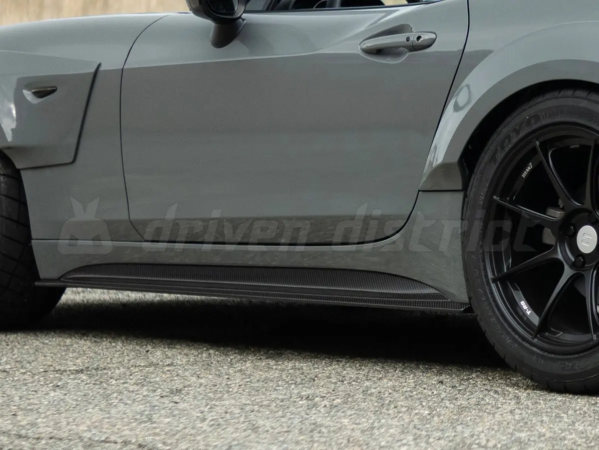 Three Hundred Abarth 124 Spider Carbon Fiber Side Skirts 1