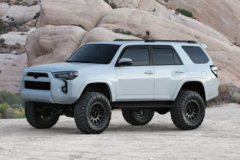 Fabtech 2015-21 Toyota 4Runner 4Wd 6In Basic Sys W/Perf Shks 2