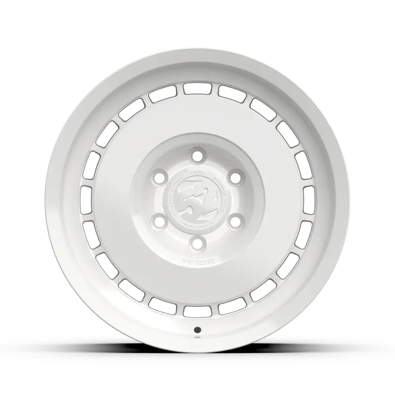 Fifteen52 Evolution Hd 17X8 6X139.7 35Mm Et 106.2Mm Center Bore Classic White Wheel 1